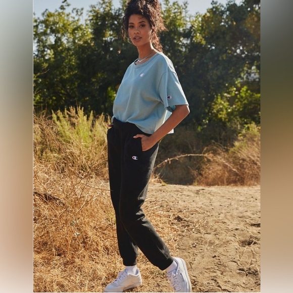 NWT Women’s Size Small Champion Drawstring Fleece Joggers With Logo Print Black - Picture 1 of 14